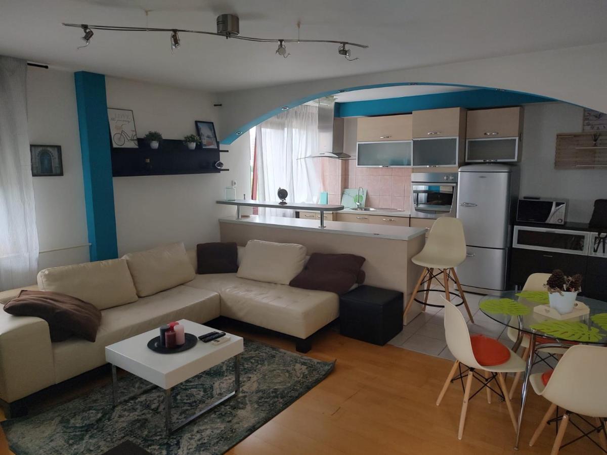 Karler Apartment *
