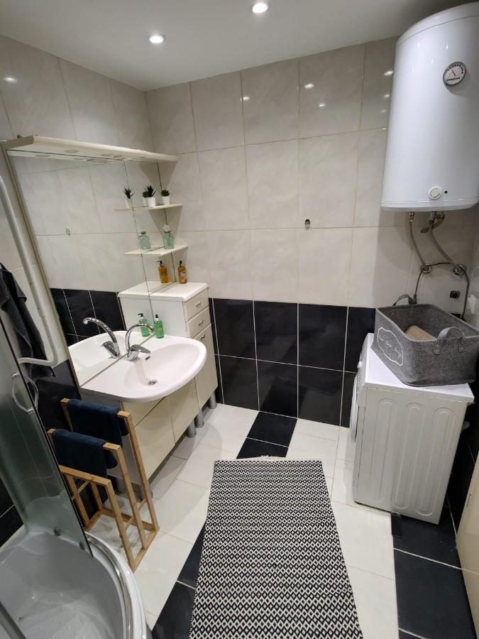Karler Apartment